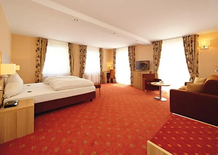 فندق Weinberghotel Nalbach 3*