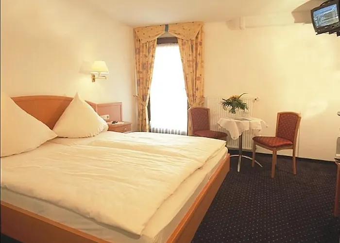 Weinberghotel Nalbach رايل