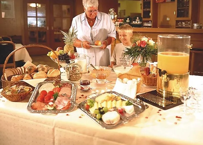 فندق Weinberghotel Nalbach رايل