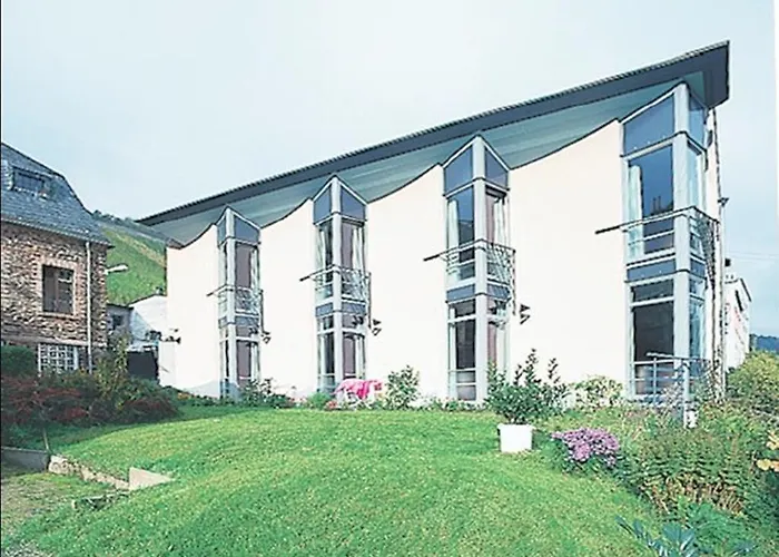 فندق Weinberghotel Nalbach 3*